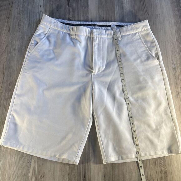 Travis Mathew Mens Golf Shorts Casual Stretch White Size 36 - Picture 5 of 10